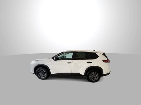 Used 2024 Nissan Rogue S AWD/4WD image 5