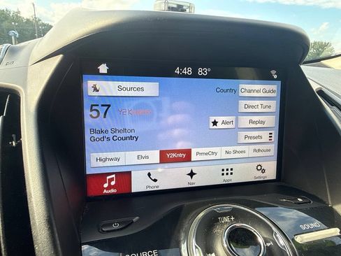 Used 2017 Ford C-MAX Energi Titanium w/ Equipment Group 501A FWD image 23