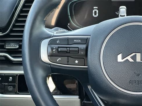 Used 2023 Kia Sportage EX image 8