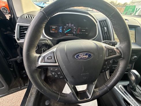 Used 2018 Ford Edge SEL w/ Equipment Group 201A image 10