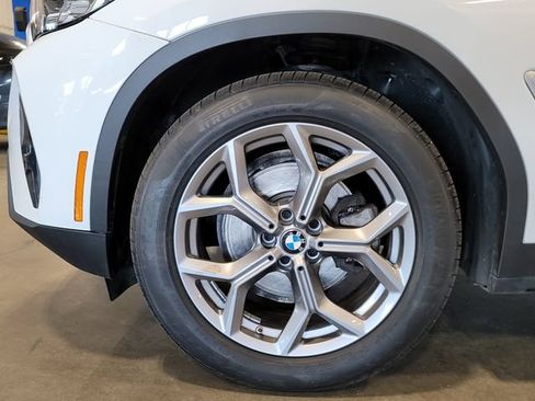 Used 2024 BMW X3 xDrive30i AWD/4WD image 16