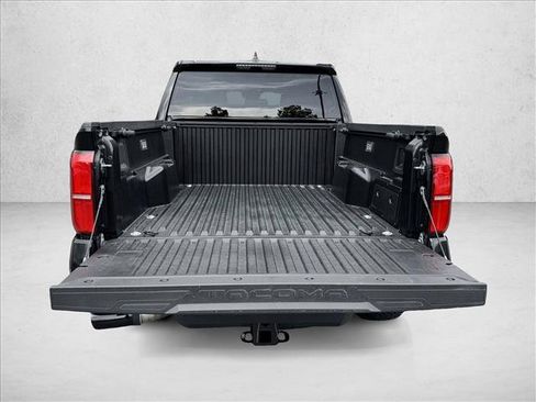Certified 2025 Toyota Tacoma TRD Off-Road AWD/4WD image 7