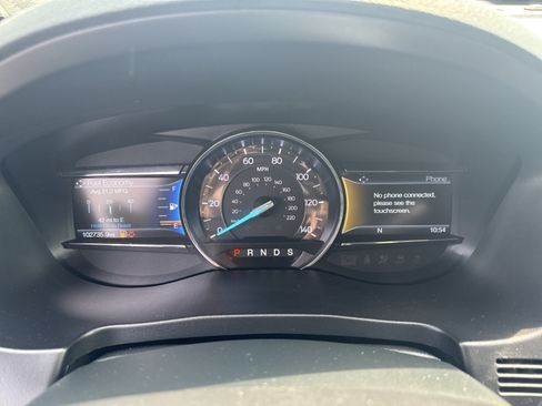 Used 2019 Ford Explorer XLT w/ Equipment Group 202A FWD image 13