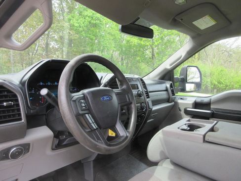 Used 2018 Ford F350 XL w/ Power Equipment Group RWD image 34