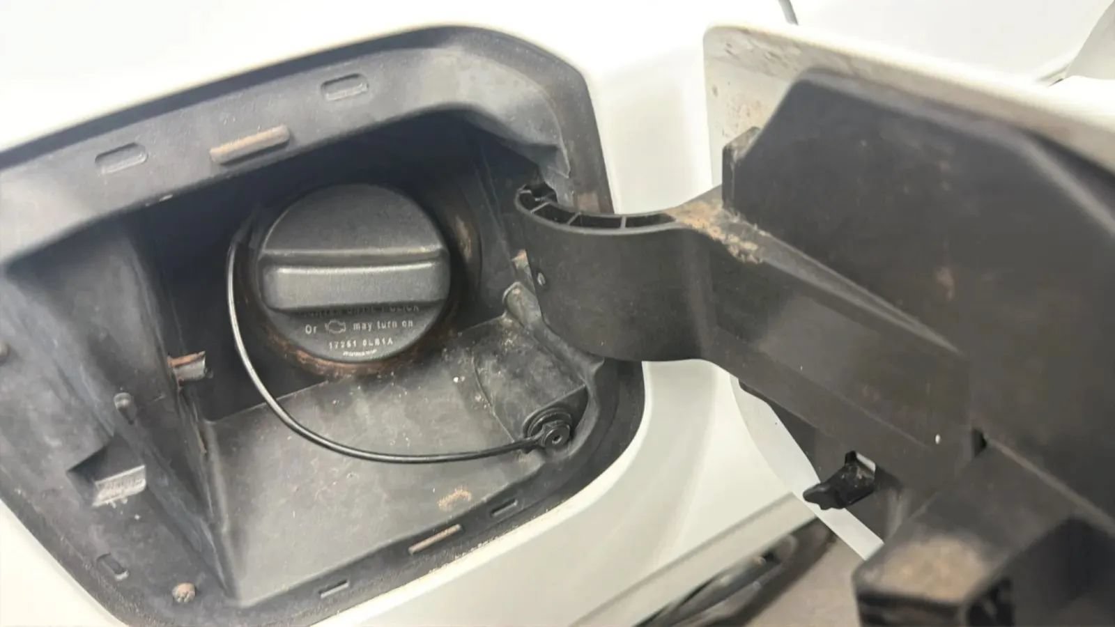 Used 2021 Nissan Sentra SV FWD image 23