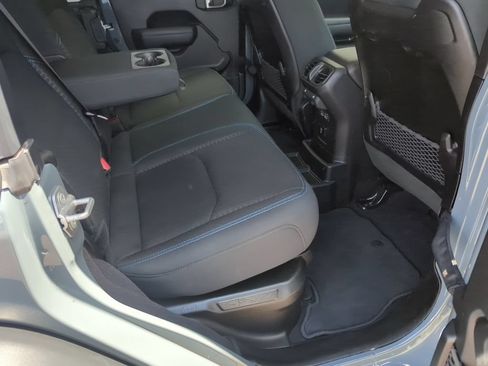 Used 2025 Jeep Wrangler Unlimited Rubicon 4xe w/ Safety Group AWD/4WD image 43