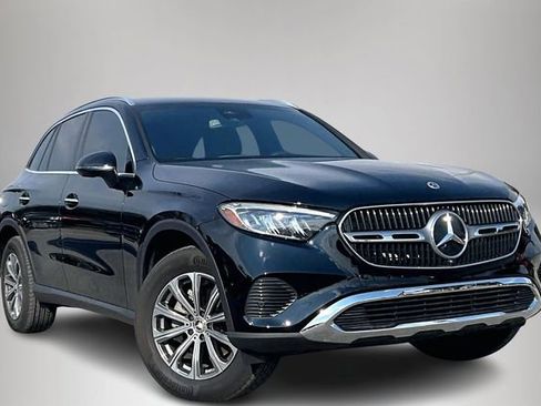 New 2025 Mercedes-Benz GLC 300 4MATIC image 1