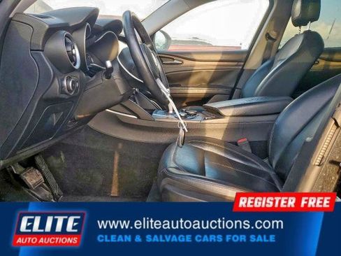 Used 2018 Alfa Romeo Stelvio Ti image 13