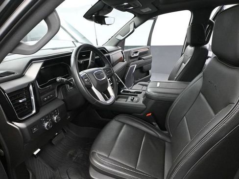 Used 2024 GMC Sierra 2500 Denali w/ Denali Reserve Package image 30