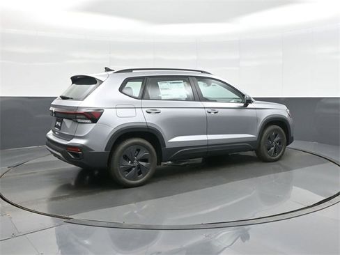 New 2026 Volkswagen Taos S image 7