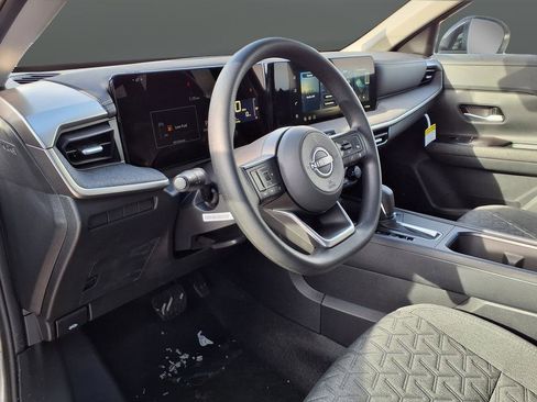 New 2026 Nissan Kicks SV w/ SV Premium Package image 9