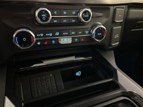 Used 2024 Ford F350 Lariat w/ Lariat Ultimate Package AWD/4WD image 19