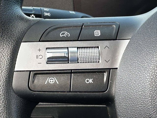 Used 2024 Hyundai Kona SE FWD image 26