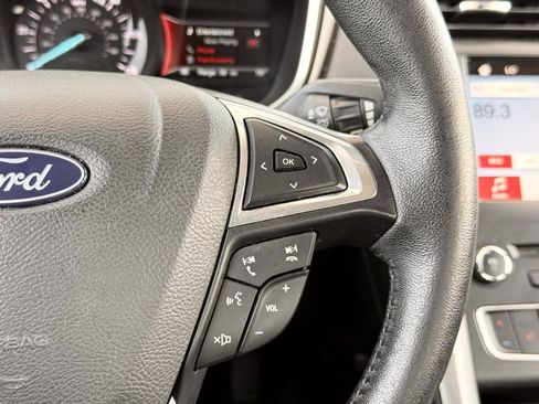 Used 2018 Ford Fusion SE w/ Equipment Group 602A FWD image 29