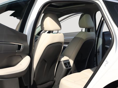 Used 2022 Hyundai Sonata Limited FWD image 15