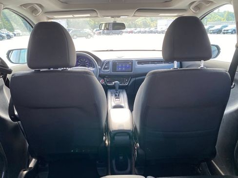 Used 2018 Honda HR-V EX image 10