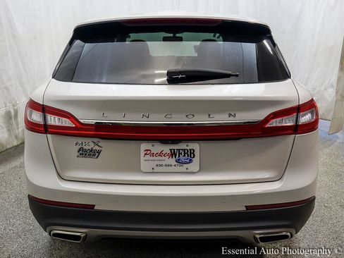 Used 2017 Lincoln MKX Premiere FWD image 6