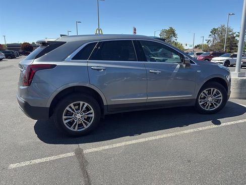 Used 2021 Cadillac XT5 Premium Luxury AWD/4WD image 2