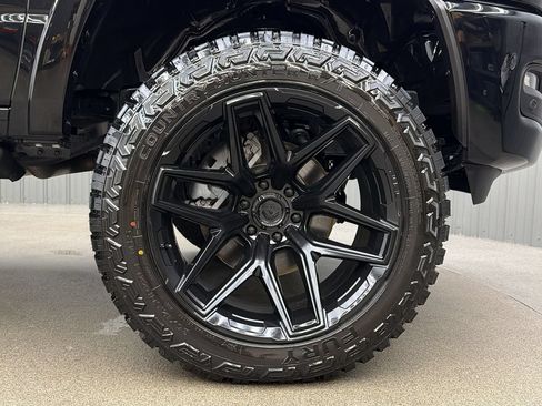 Used 2025 RAM 1500 Laramie w/ Laramie Southwest Edition AWD/4WD image 10