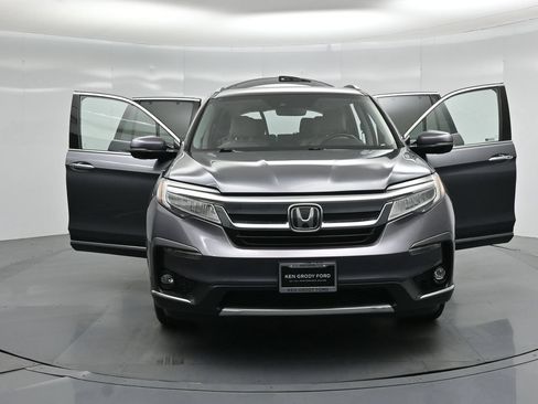 Used 2019 Honda Pilot Touring image 35