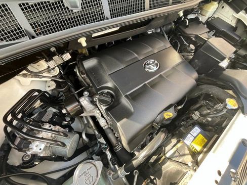 Used 2015 Toyota Sienna XLE image 29