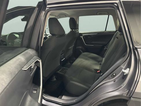 Used 2022 Toyota RAV4 LE image 24