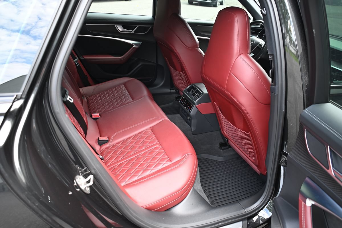 Used 2021 Audi S6 Premium Plus w/ S Sport Package AWD/4WD image 9