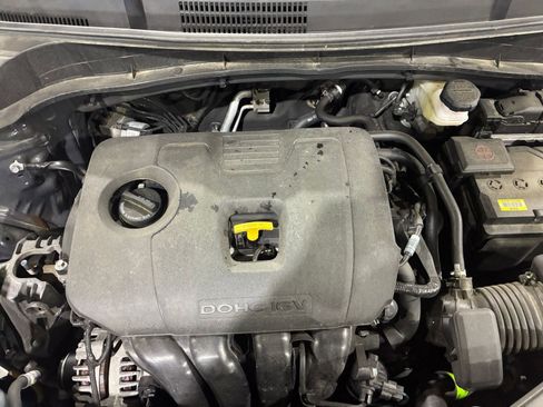 Used 2025 Kia Soul LX w/ LX Technology Package FWD image 27