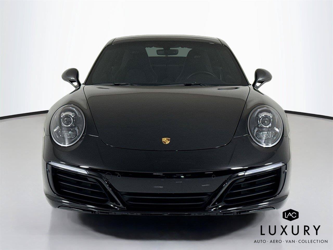 Used 2019 Porsche 911 Carrera T w/ Carrera T Interior Package RWD image 10
