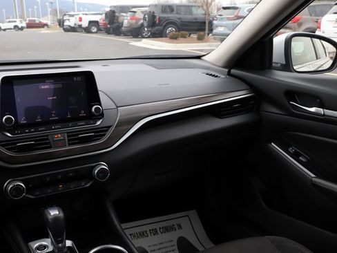 Used 2023 Nissan Altima 2.5 SV image 25