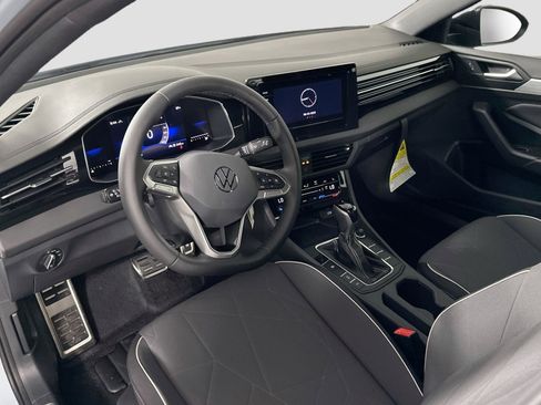 New 2025 Volkswagen Jetta Sport image 9