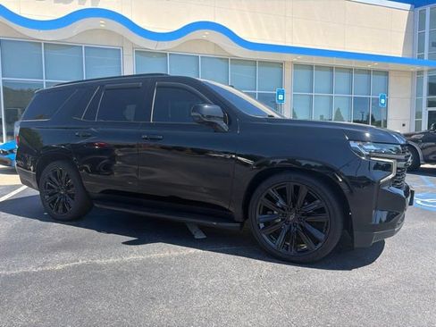 Used 2021 Chevrolet Tahoe RST w/ Luxury Package AWD/4WD image 4