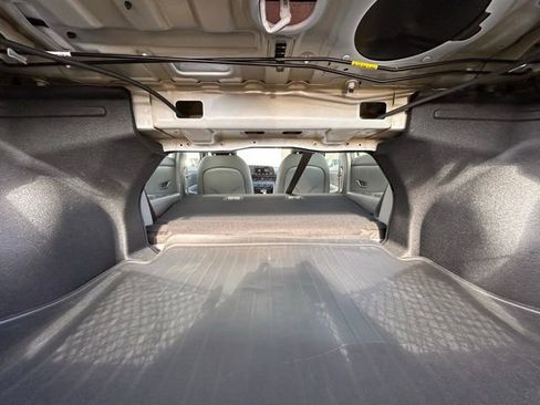 Used 2025 Hyundai Elantra SE image 35