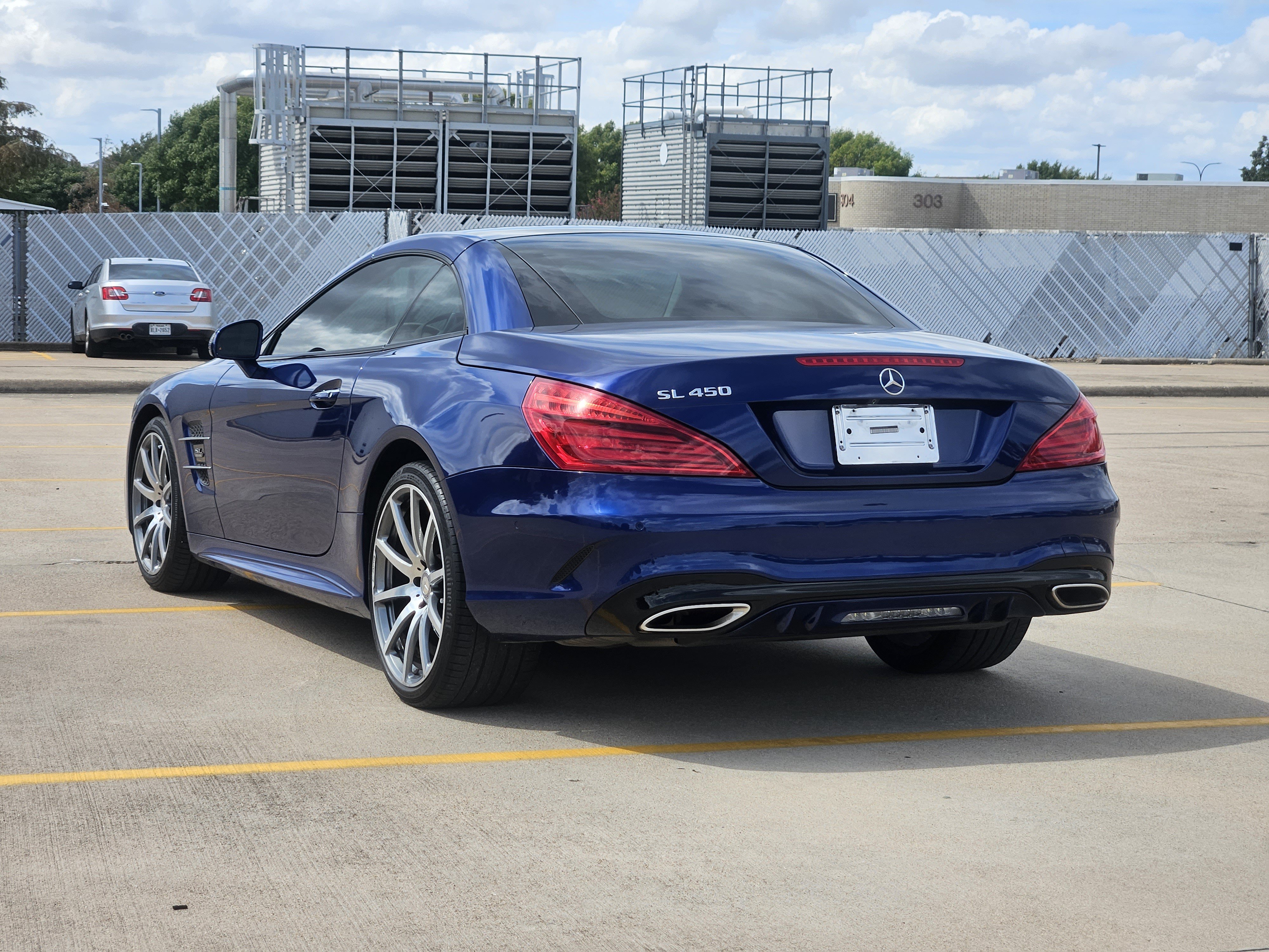 Used 2017 Mercedes-Benz SL 450 image 4