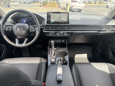 Used 2023 Honda Civic Touring image 29