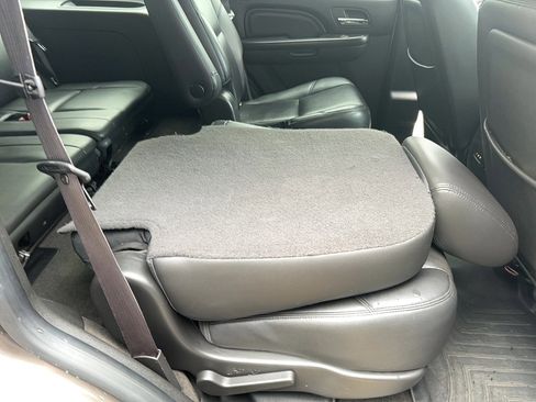 Used 2013 GMC Yukon Denali image 40