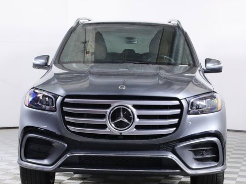 Used 2025 Mercedes-Benz GLS 450 4MATIC w/ AMG Line Exterior image 2