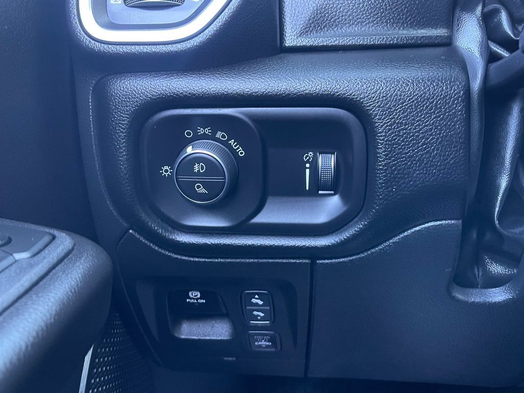 New 2026 RAM 1500 Big Horn AWD/4WD image 31