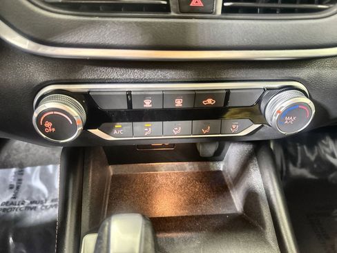 Used 2022 Nissan Altima 2.5 SR FWD image 21
