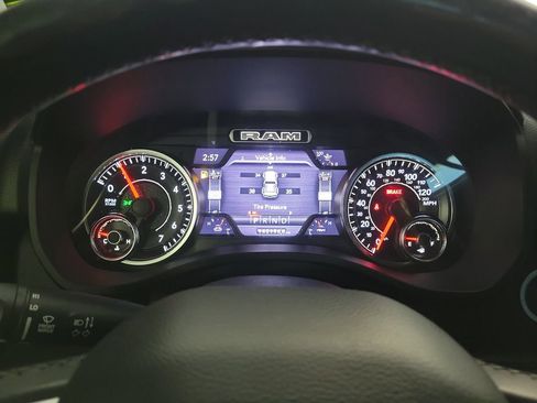 Used 2019 RAM 1500 Big Horn AWD/4WD image 17