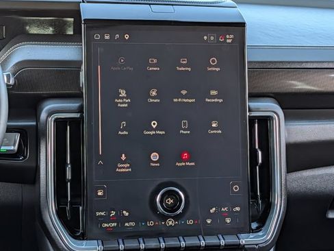 Used 2025 GMC Yukon Elevation w/ LPO, Floor Liner Package RWD image 15