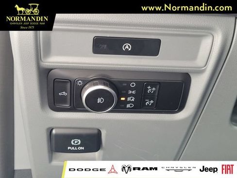 Used 2025 Ford F150 XLT w/ Equipment Group 301A Standard AWD/4WD image 14