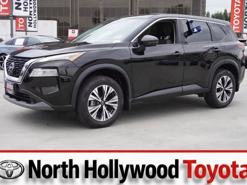 Used 2022 Nissan Rogue SV image 4
