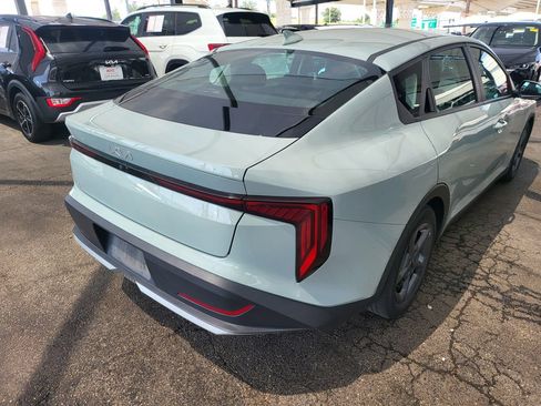 Used 2025 Kia K4 FWD image 8