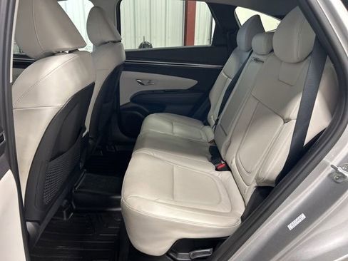Used 2022 Hyundai Tucson Limited AWD/4WD image 17