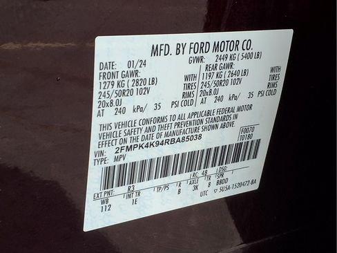 Used 2024 Ford Edge Titanium w/ Equipment Group 301A AWD/4WD image 24
