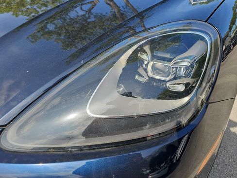 Used 2019 Porsche Cayenne AWD/4WD image 28
