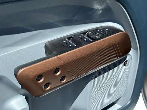 Certified 2024 Ford Maverick Lariat image 16