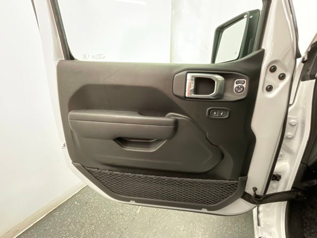 New 2026 Jeep Gladiator Mojave AWD/4WD image 9