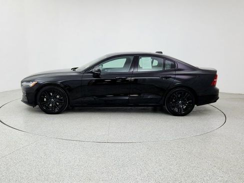 Used 2023 Volvo S60 B5 Plus w/ Climate Package image 8